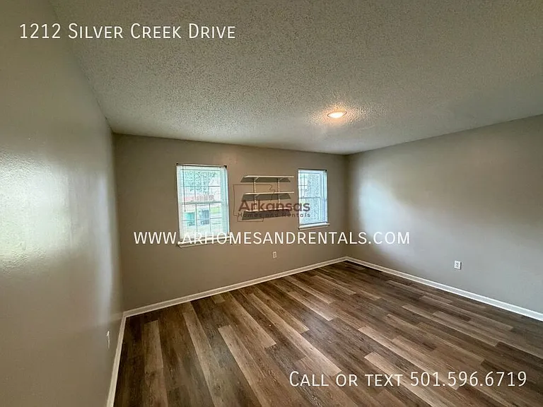 1212 Silver Creek Dr — Photo 17