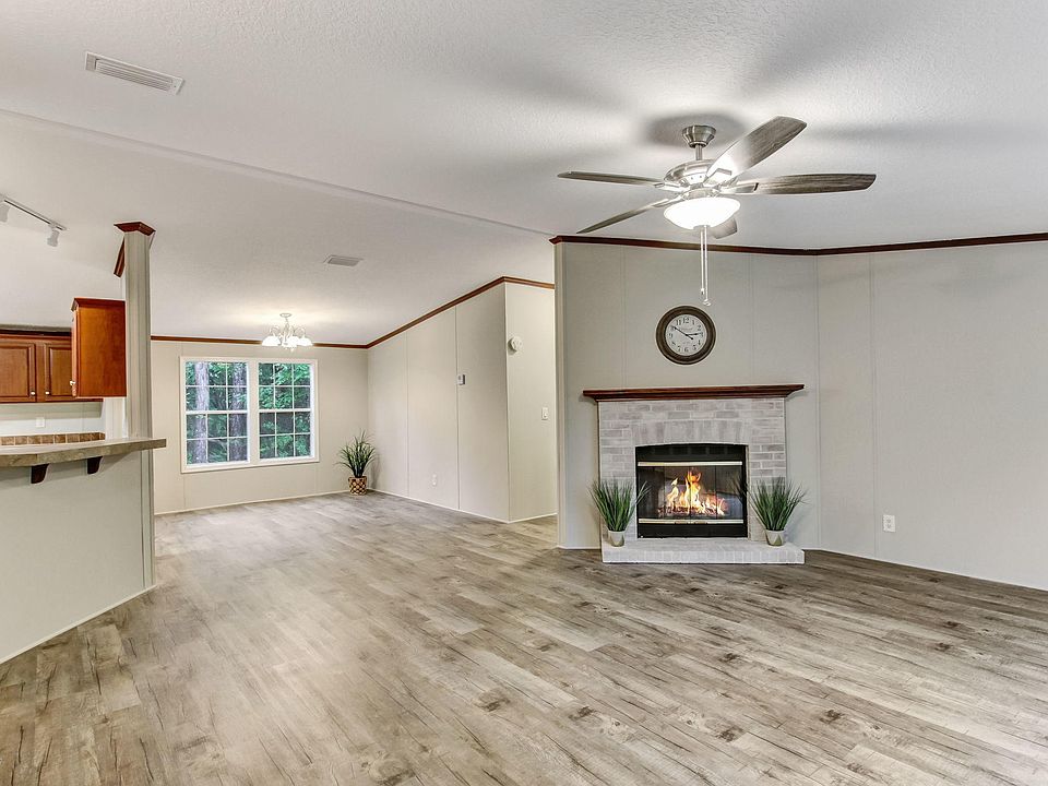 1st image of 4539 Camellia St