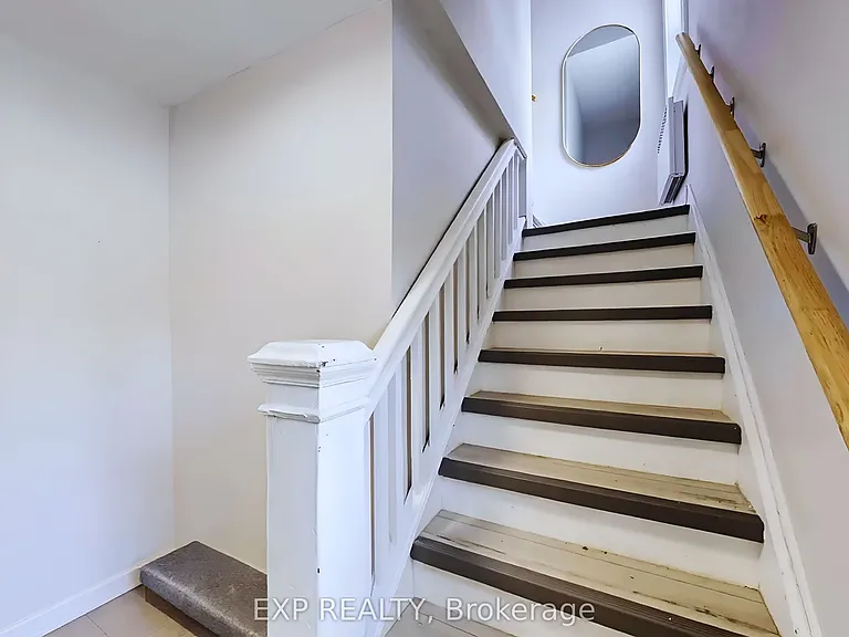 200 Waterloo Ave #2 — Photo 3