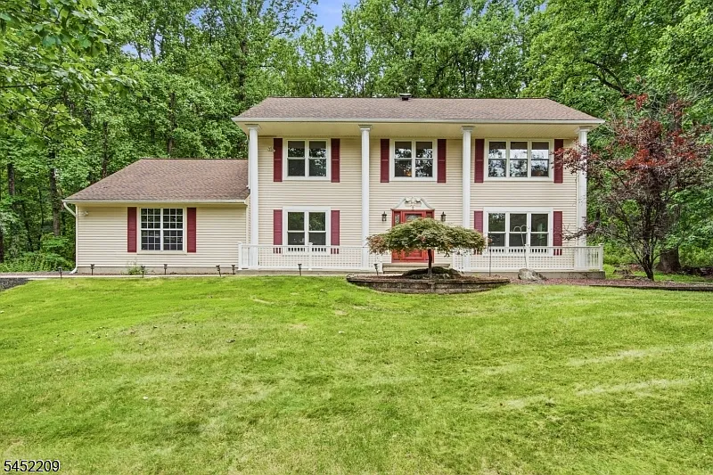 9 Stirrup Way