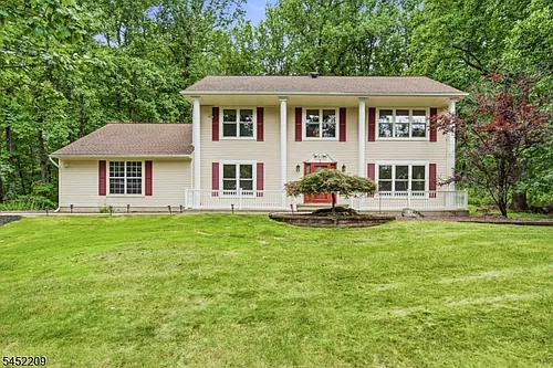 9 Stirrup Way Photo 1