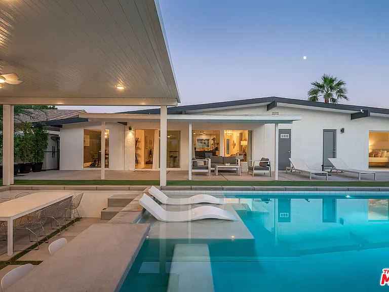 27445 Hombria Dr — Photo 1