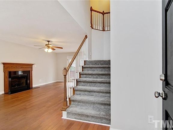 3rd image of 3324 Benson Pl