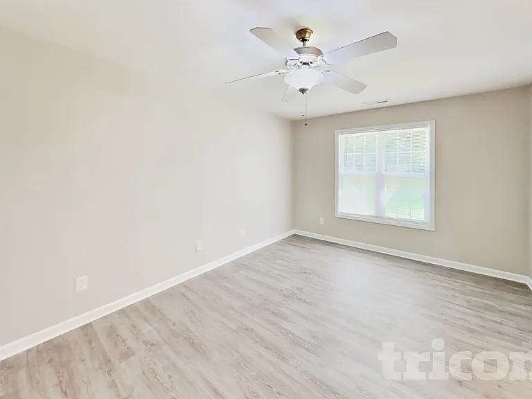 345 Gray Ghost St — Photo 6