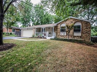 228 Rendina Ln, Ballwin, MO 63011
