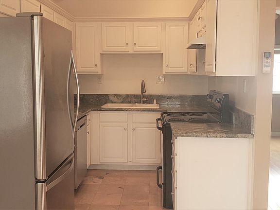 5th image of 1360 Landing Ave