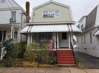 88 Oak St, Wilkes Barre, PA 18702