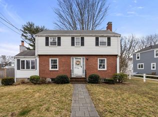 29 Dickens St, Quincy, MA 02170