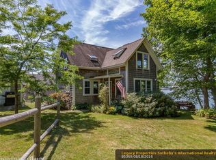 42 Howard St, Boothbay Harbor, ME 04538