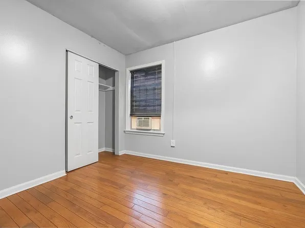 12 Bayview Avenue image 10 of 27