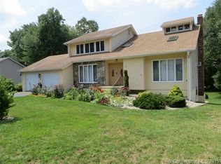 95 Sherwood Dr, East Hartford, CT 06108