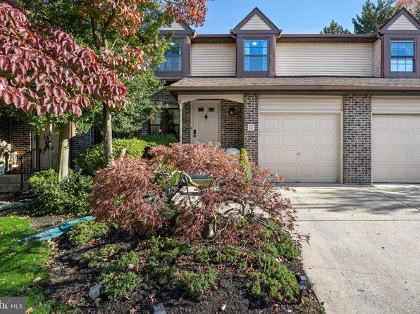 117 Greensward Ln, Cherry Hill, NJ 08002