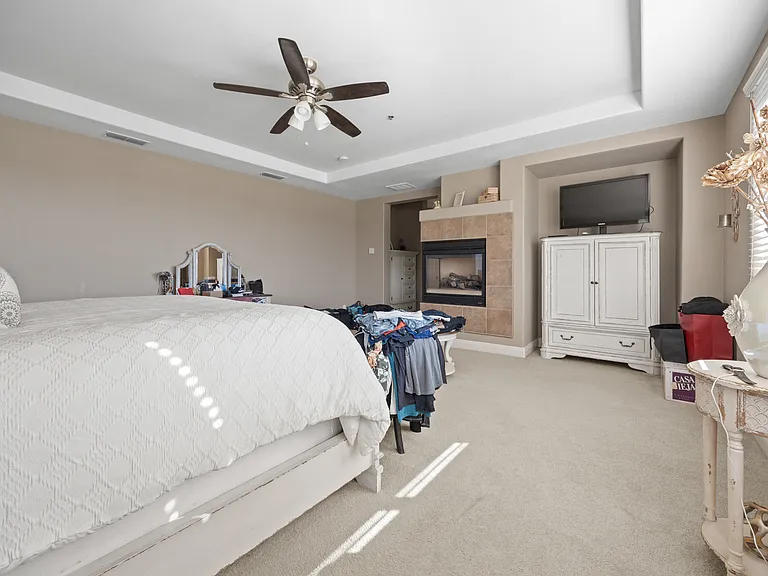 1021 Pacific Grove Ct — Photo 11