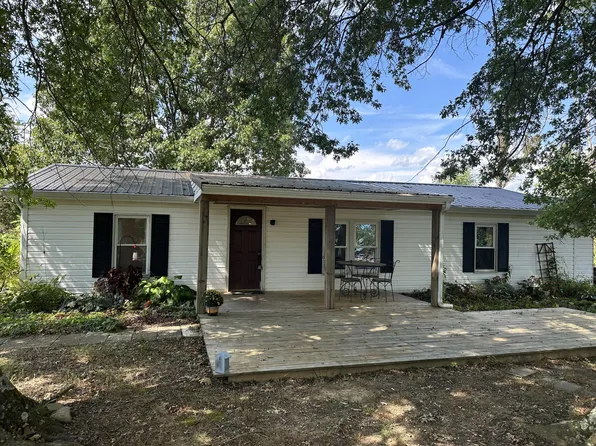 231 Fisher Rd, Foster, KY 41043