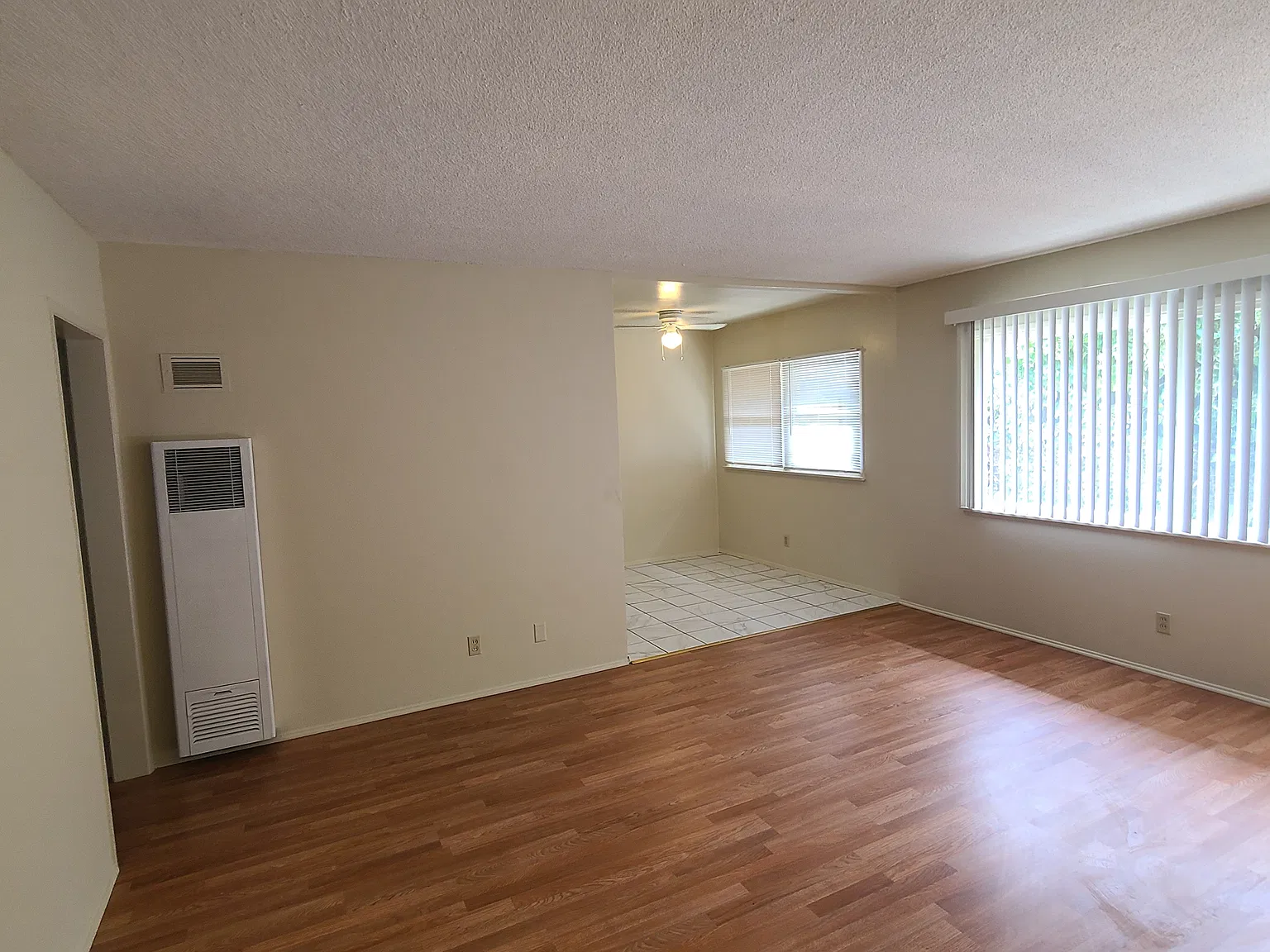 2 bed, 850 sqft, $2,700 — Photo 4
