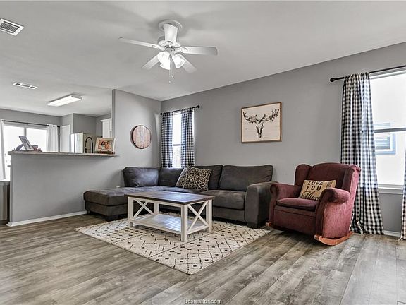 5th image of 15112 Faircrest Dr