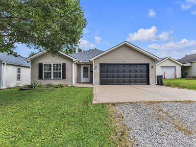 411 E 6th St, Cameron, MO, 64429