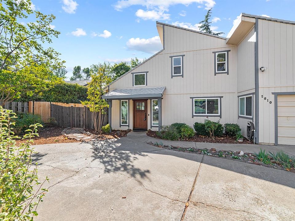 1st image of 2810 La Crescenta Dr