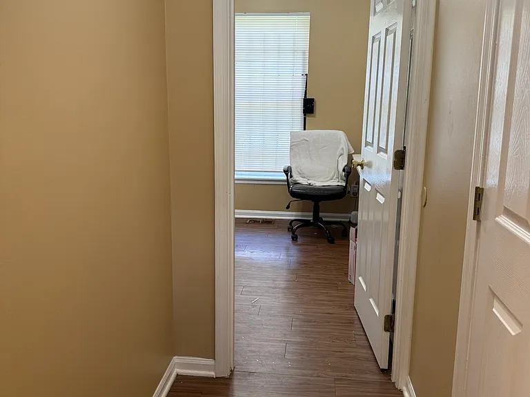 4202 Flora Ave #4200 — Photo 24