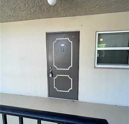 3rd image of 9230 Lagoon Pl APT 210
