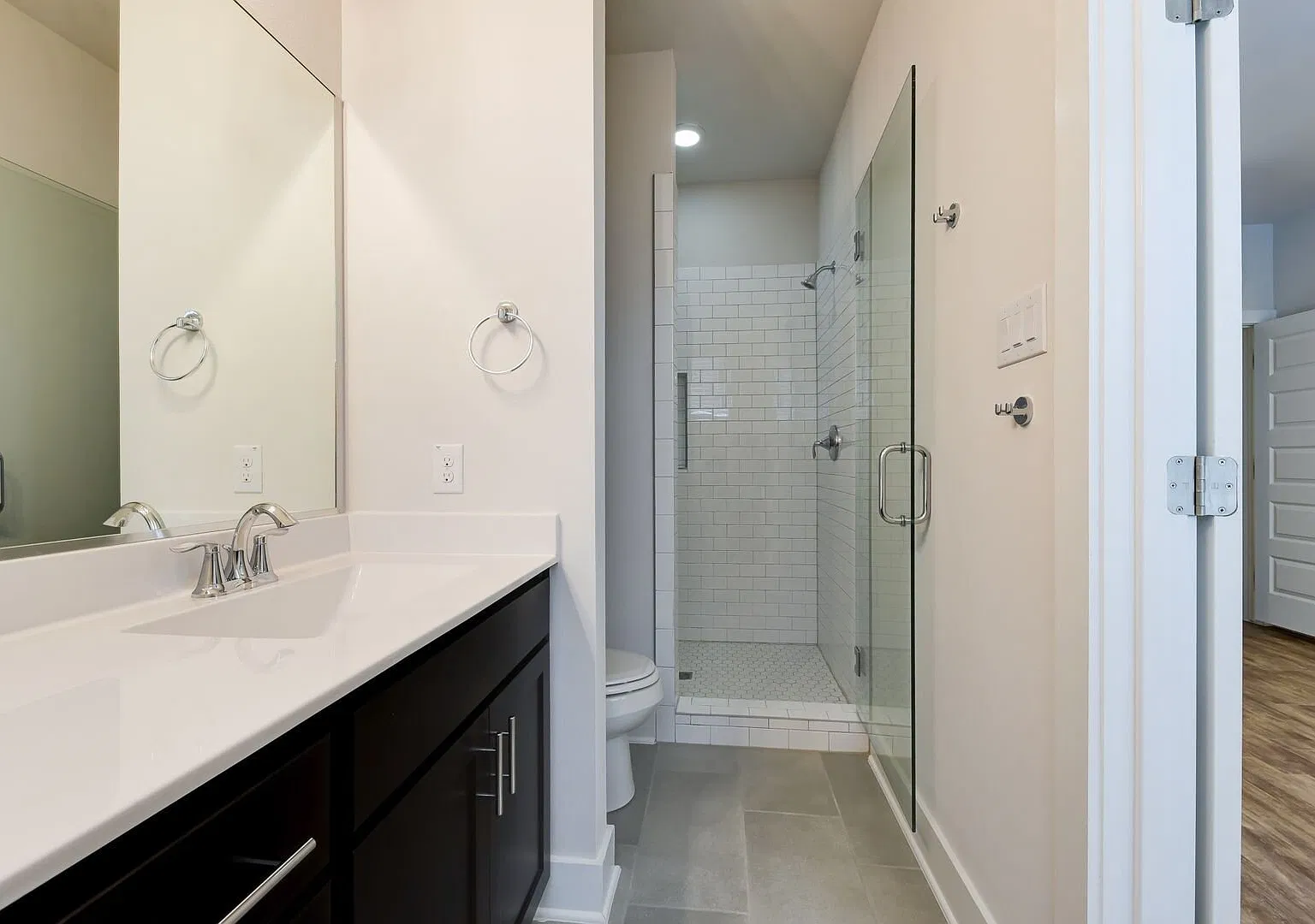 2 bed, 2.5 bath, 1257 sqft, $2,045 — Photo 2
