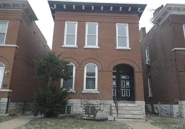 1st image of 2110-2112 E Fair Ave