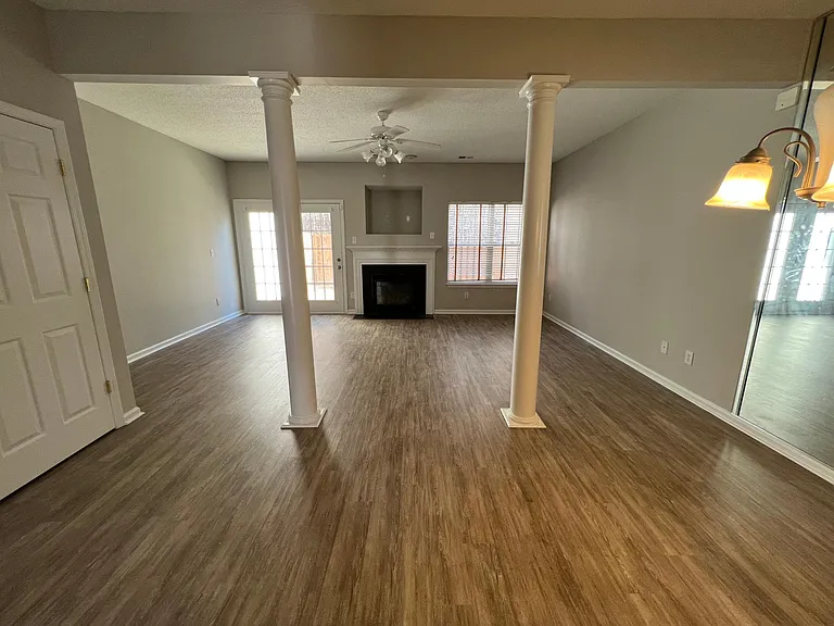 203 Heritage Creek Way — Photo 6