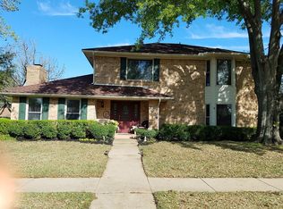 3624 Greenway Dr, Bedford, TX 76021