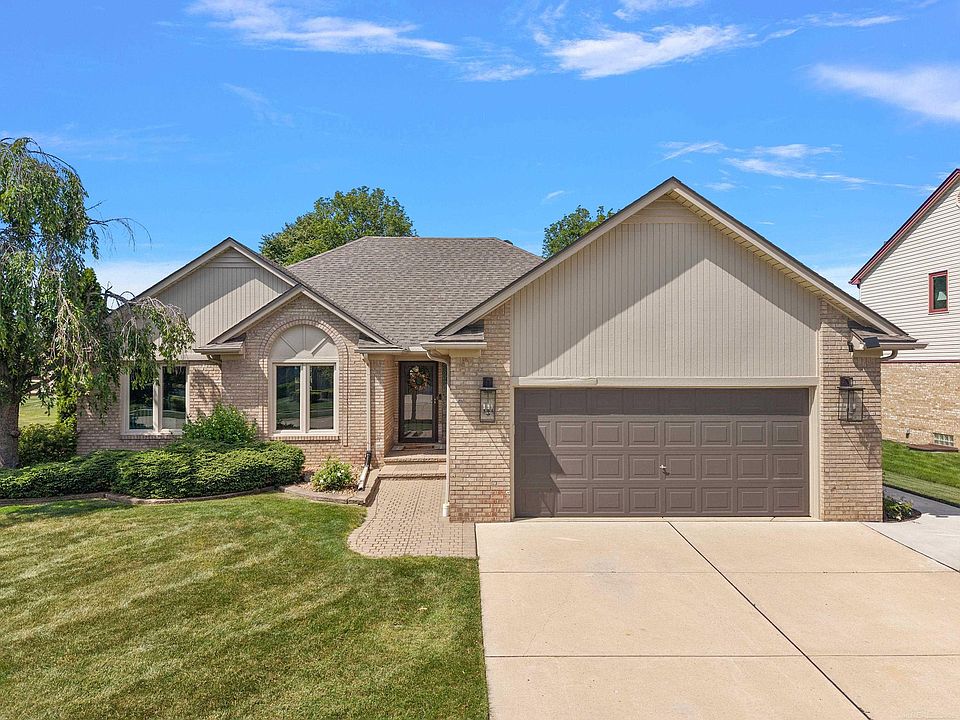 1st image of 13971 Thames Dr