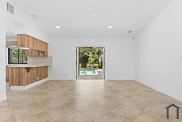 11580 NW 20th Dr — Photo 10