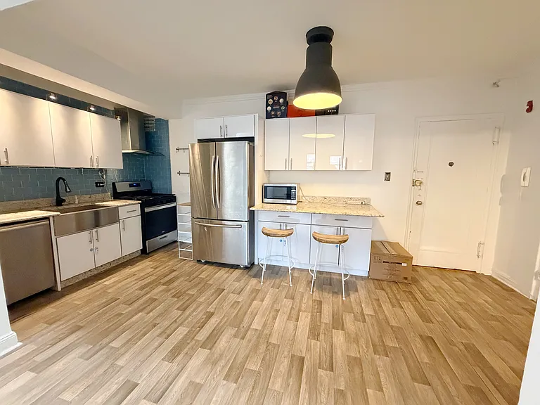 69-40 Yellowstone Blvd #520 — Photo 3
