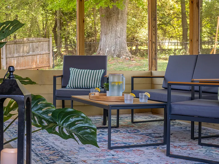 Screened in Patio