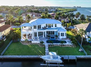 560 Putter Ln, Longboat Key, FL 34228