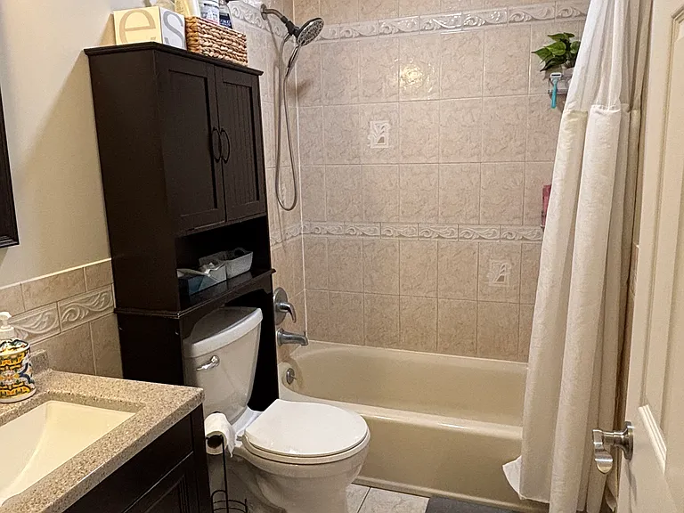 204H Springmeadow Dr — Photo 13
