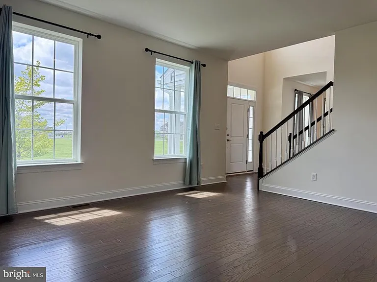 636 McCracken Dr — Photo 4