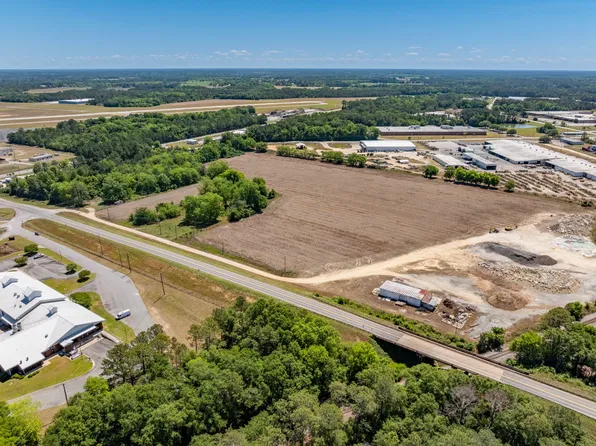 13 Amoco Rd, Tifton, GA 31794
