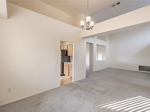 4th image of 9525 Eagle Valley Dr