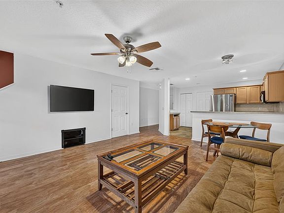5th image of 476 TRADITION LANE