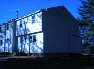 31 Olde Country Village Rd, Londonderry, NH 03053