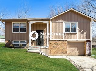 11923 Manchester Ave, Grandview, MO 64030