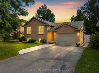 11 Village Ct, Welland, ON L3C 6K4