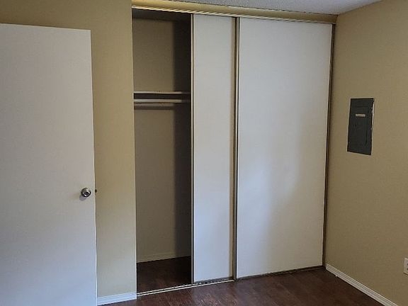 5th image of 2815 E 19th St #R