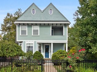 66 Belknap St, Concord, MA 01742