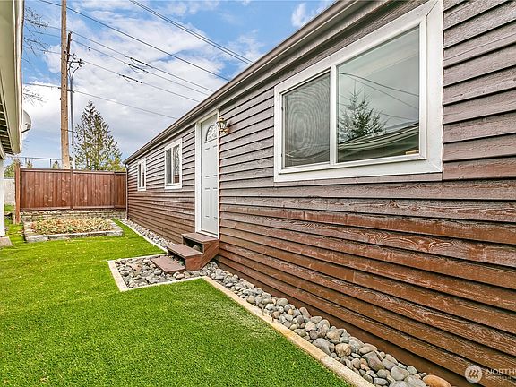 4th image of 4248 A Street SE #241
