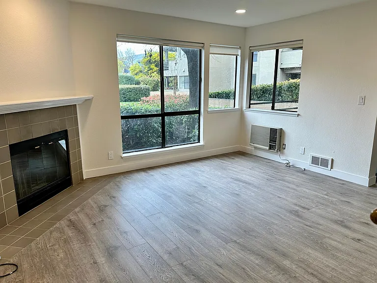 39206 Guardino Dr #112 — Photo 13