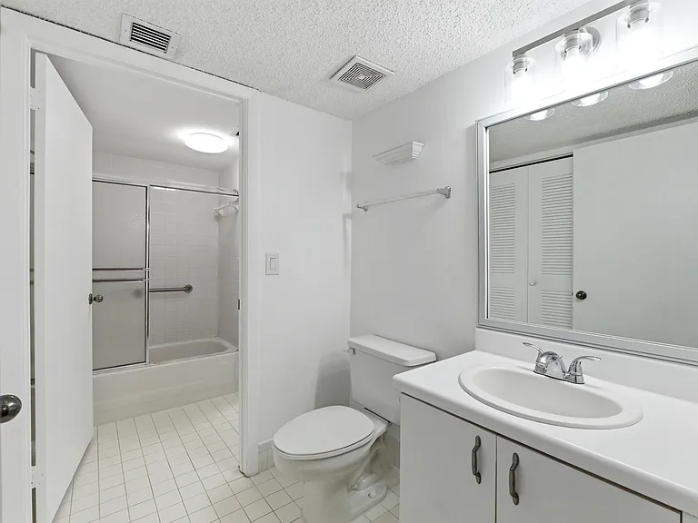 9511 Weldon Cir #G207 — Photo 18