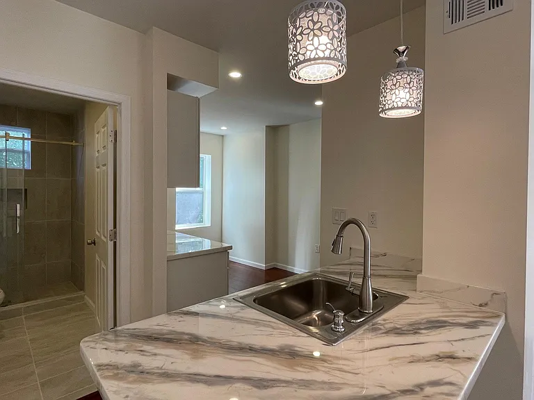 939 S Saint Bernard St #3 — Photo 1