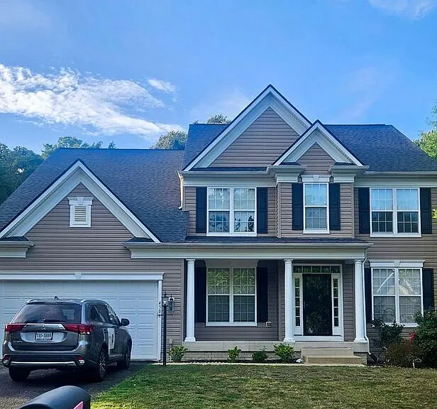 4306 Chatham Dr — Photo 1