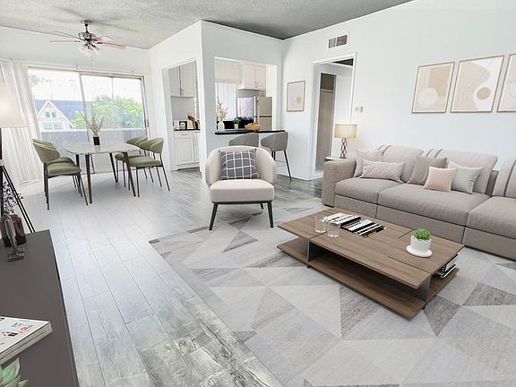 2nd image of 1821 Crenshaw Blvd #3B-2Ba