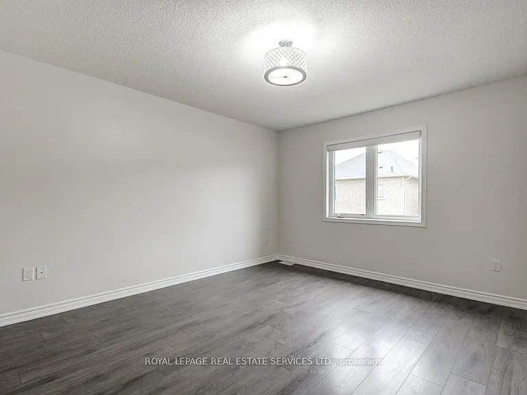 329 Gooding Cres — Photo 31